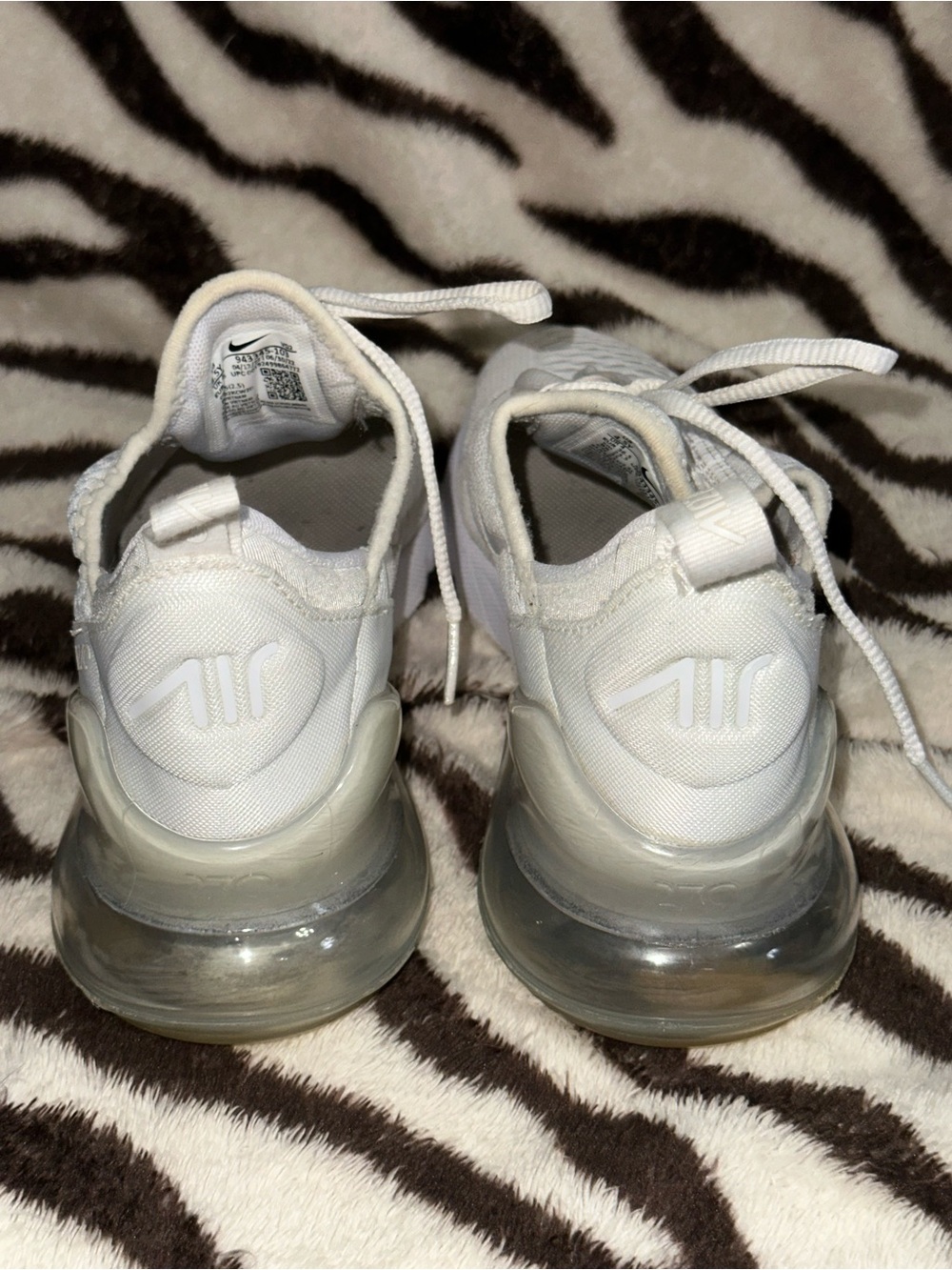 Nike Kids White Air Max 270 Youth Sneakers - Picture 6 of 10